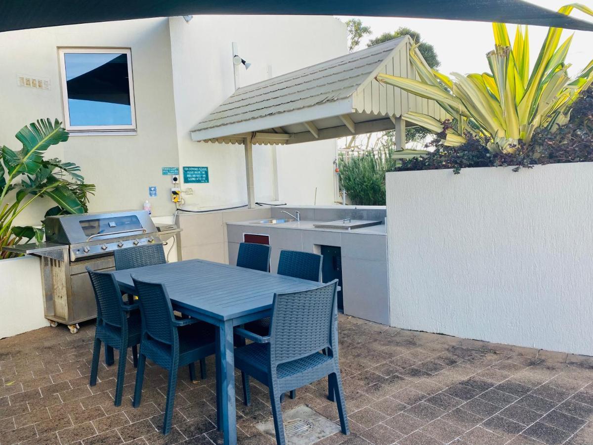 Appartamento License To Chill • Couple'S Escape In Mooloolaba Esterno foto